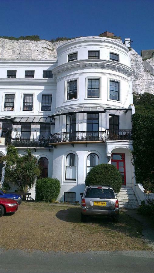 Whole Flat Next To Dover Port With Parking Exterior foto