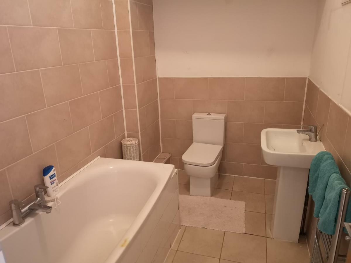 Whole Flat Next To Dover Port With Parking Exterior foto